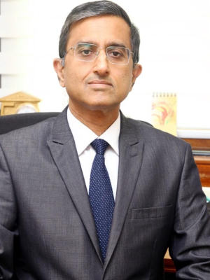 Dr. Gautam Khanna